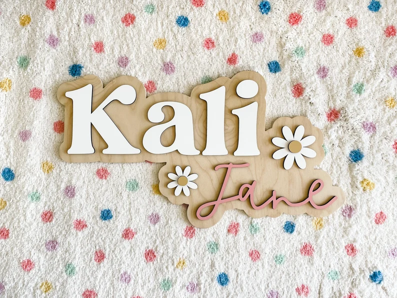 Daisy Name Sign, Nursery Name Sign, Daisy Nursery Decor, Name Sign for Girl, Wood Name Sign, Floral Name Sign for Nursery, Cute Baby Decor